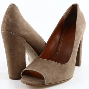 Boutique 9 Meredith Suede Pumps - Taupe (NWT)
